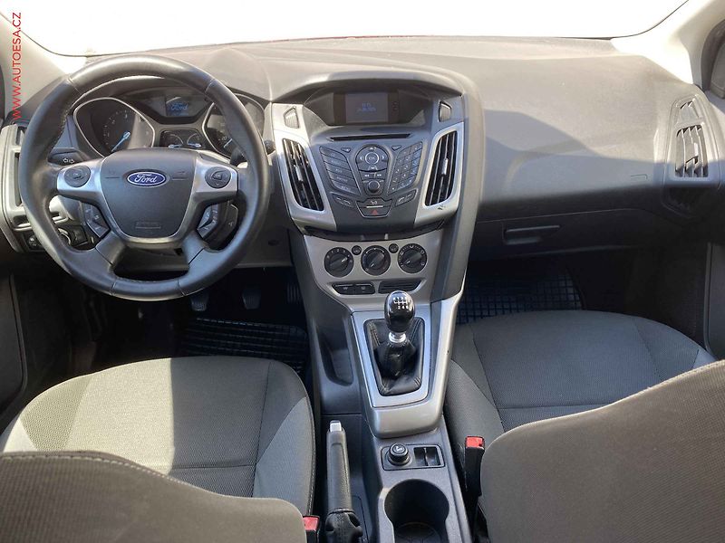 Ford Focus (2012) 1.6 TDCi, ČR, Trend - fotka 8 z 16