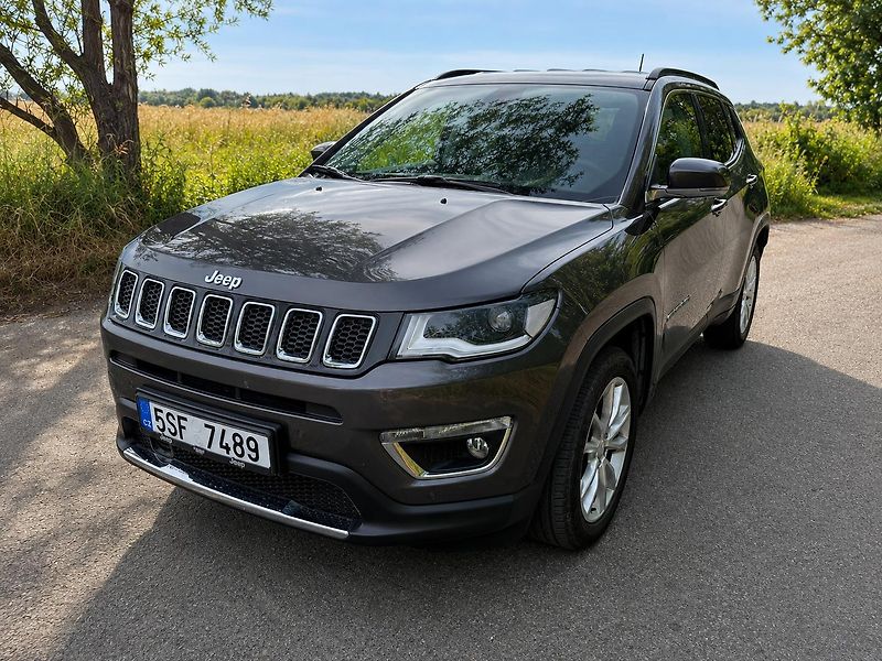 Jeep Compass (2021) 1.3 Turbo 110kW aut. Limited - fotka 2 z 14