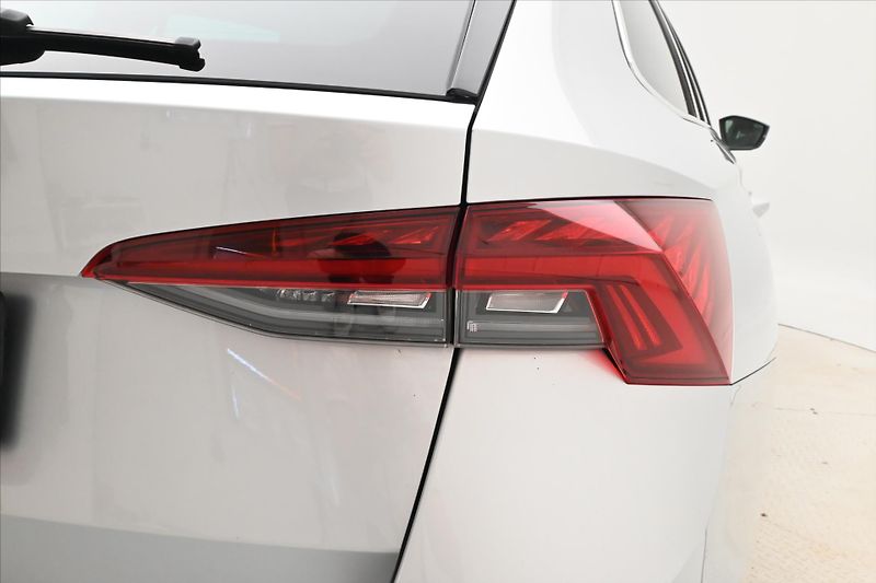 Škoda Octavia 2,0 TDI 110kW DSG Style Záruka - fotka 29 z 30