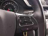 Volkswagen Passat (2011) Comfortline 2.0 TDI, Automat - náhled 20