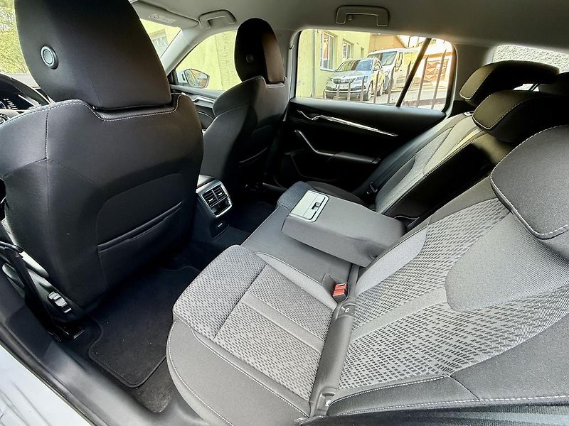 Škoda Octavia (2022) 1,5TSi 96kW CNG STYLE TAŽNÉ ČR - fotka 9 z 15