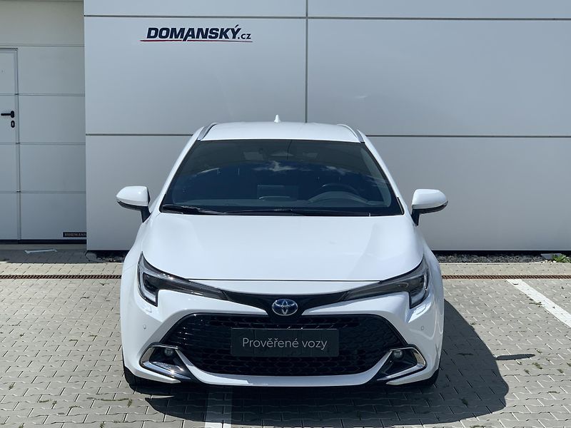 Toyota Corolla TS STYLE 1.8 HEV 103kW e-CVT - fotka 8 z 32
