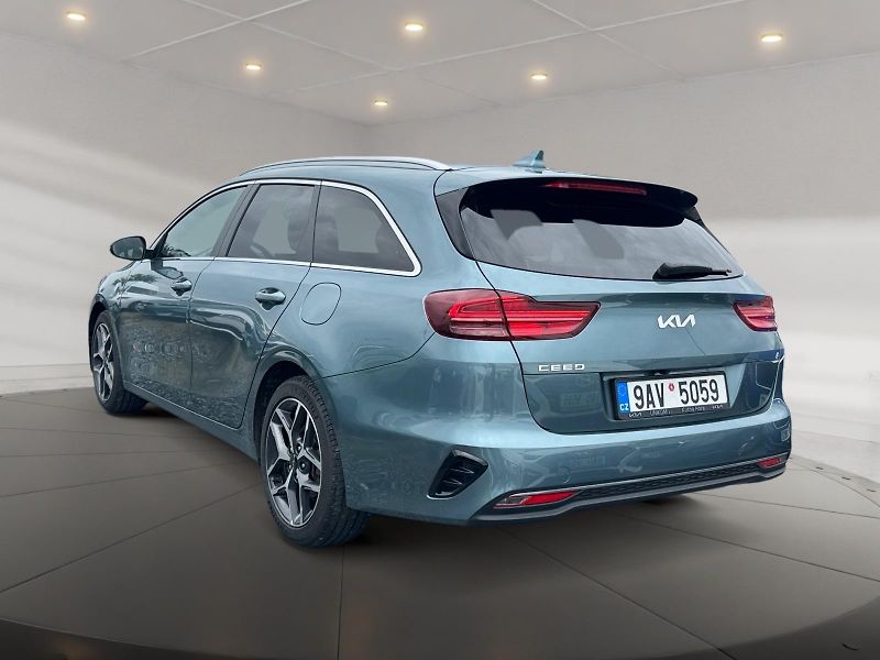 Kia Ceed (2023) TOP 1.5T-GDI 118kW CZ DPH  - fotka 4 z 11