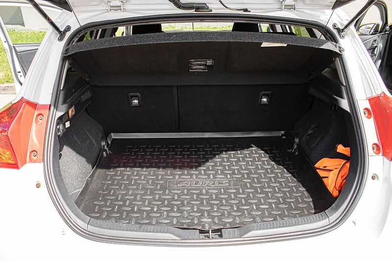 Toyota Auris - fotka 29 z 29