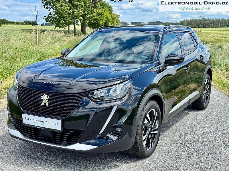 Peugeot 2008 (2021) 50kWh, SoH 90%, 360° Kamera - fotka 3 z 17