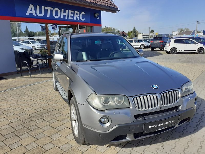 BMW X3 (2009) 2.0 x drive 1.maj čr 4x4 - fotka 2 z 27