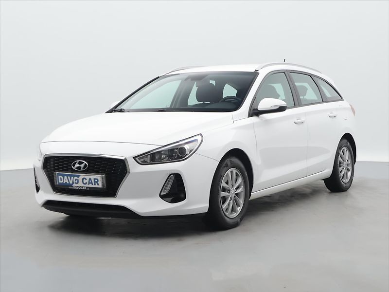 Hyundai i30 1,6 CRDi 81kW Trikolor tažné - fotka 3 z 31