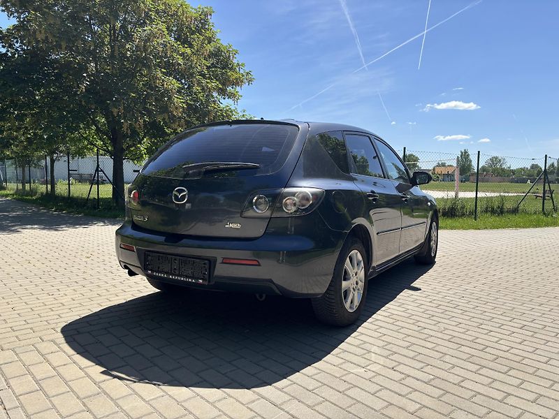 Mazda 3 1.6 Sport Active - fotka 9 z 28