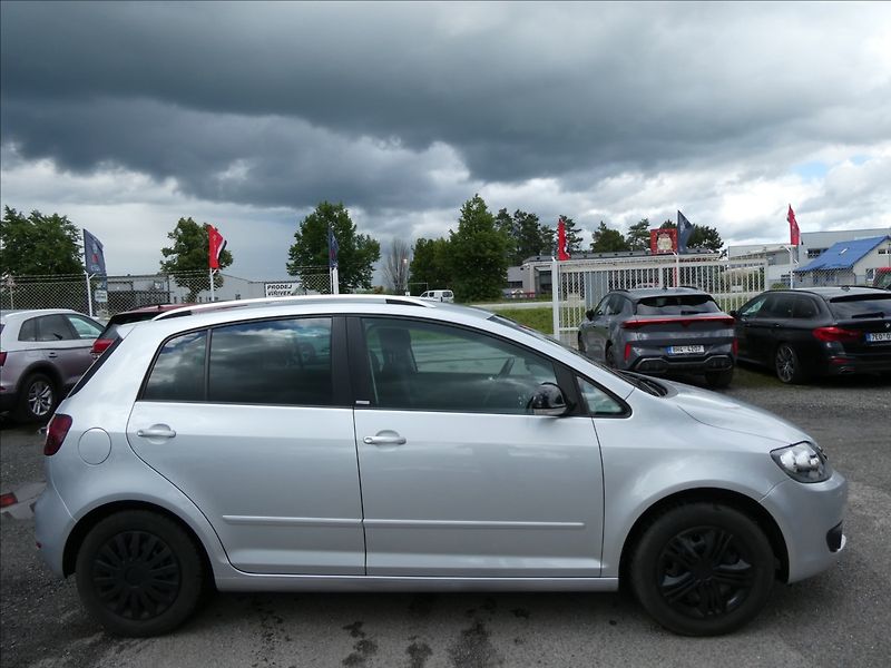 Volkswagen Golf Plus 1,2 TSi 77kW,STYLE,po servise - fotka 11 z 39