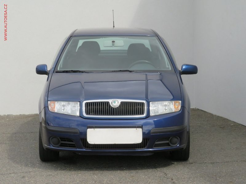 Škoda Fabia (2005) 1.4MPI, ČR, zmk.řazení - fotka 2 z 3