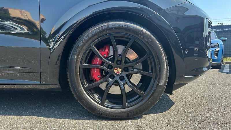 Porsche Cayenne S Coupe E3 II - fotka 10 z 30
