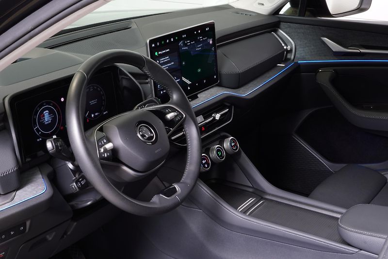 Škoda Kodiaq 2.0TDI Excl.Sel.ČR,1MAJ,7 míst - fotka 16 z 43