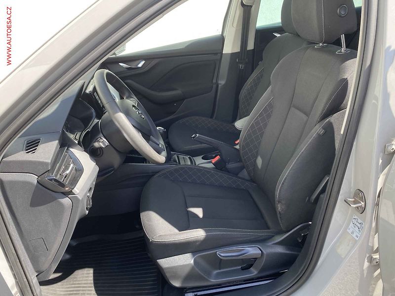 Škoda Scala (2019) 1.0 TSi, 1.maj,ČR, Ambition - fotka 9 z 19