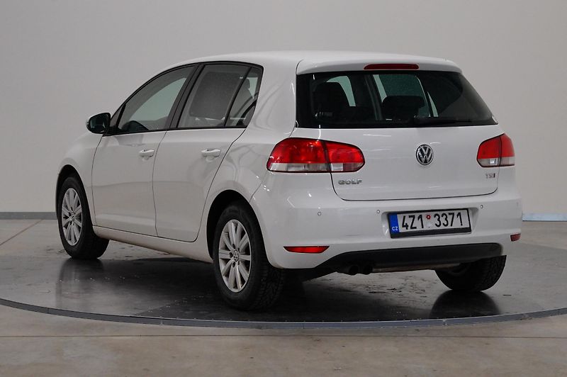 Volkswagen Golf - fotka 4 z 6