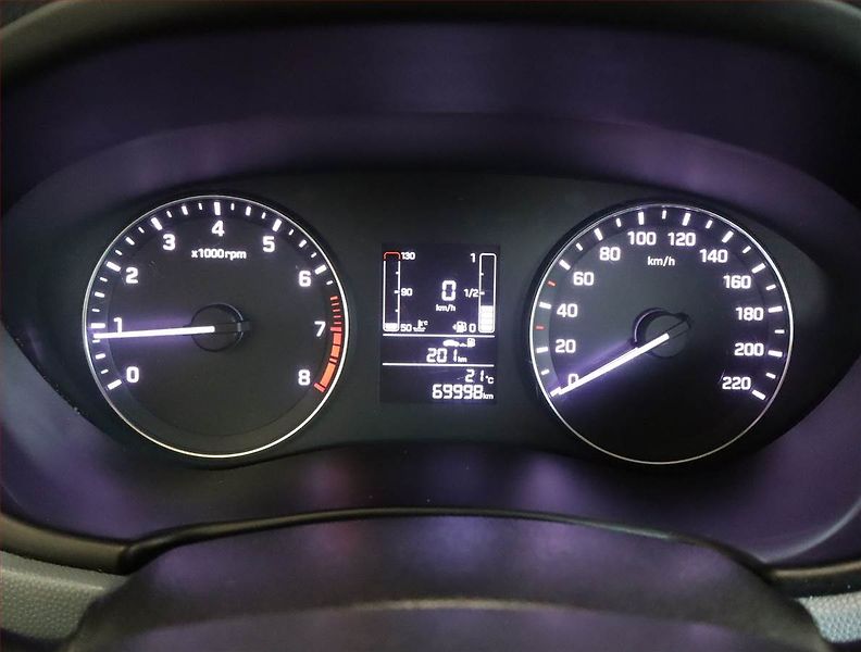 Hyundai i20 (2018) 1.2, Serv.kniha - fotka 11 z 17