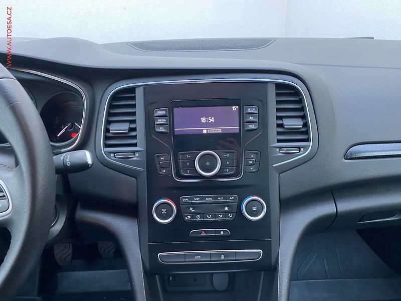 Renault Mégane (2017) 1.2TCe, ČR, autoAC, temp - fotka 12 z 15