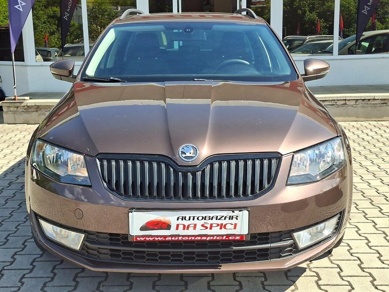Škoda Octavia (2014) 1.4TSI 103kW 6MAN -1.MAJITEL - fotka 3 z 40