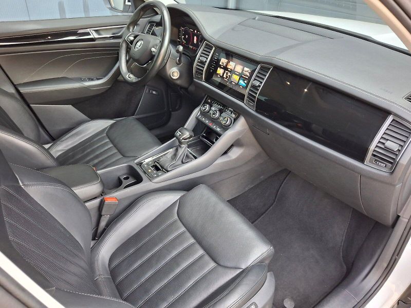 Škoda Kodiaq (2023) L&K DSG 4x4 2,0TDi 147kW - fotka 15 z 35
