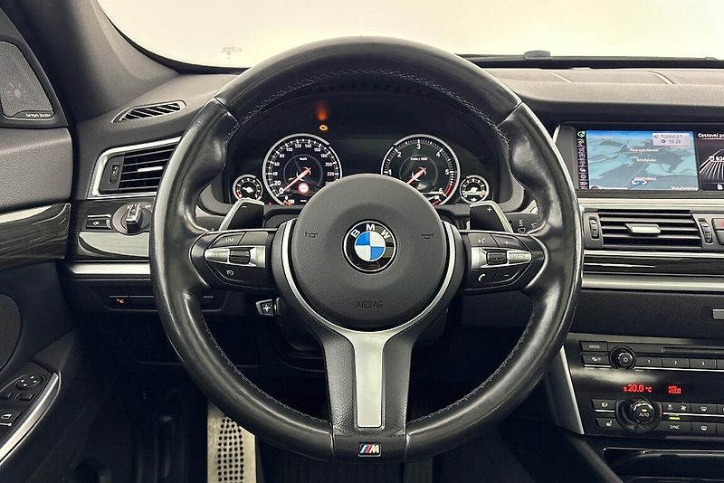 BMW Řada 5 535xdGT - fotka 18 z 24