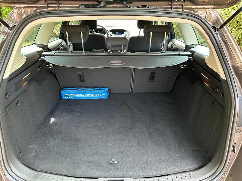 Ford Focus (2016) 1.0Ecoboost 74kw Business - fotka 15 z 25