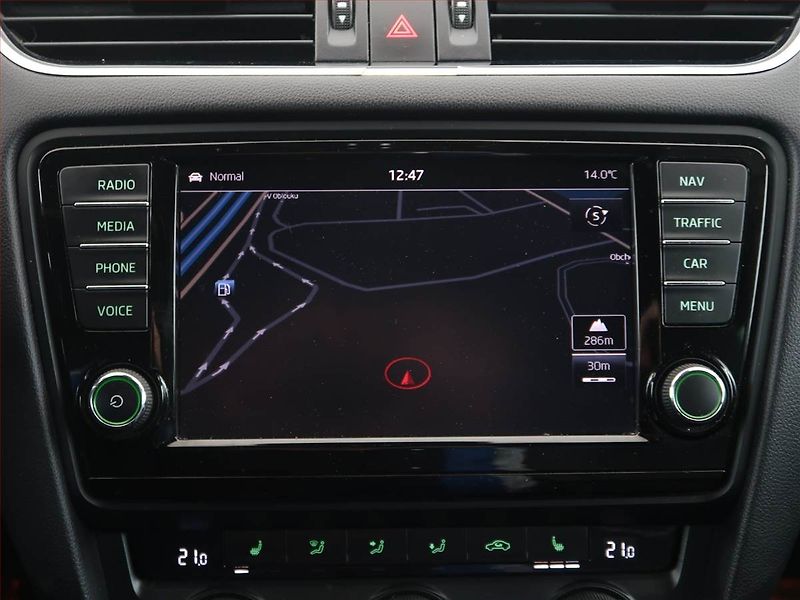 Škoda Octavia (2013) RS 2.0 TDI, Navi, Xenony - fotka 19 z 25