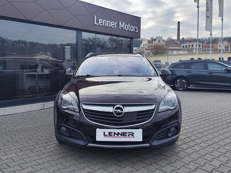 Opel Insignia 2.0 CDTI/125kW Sports AT  4x4 - fotka 2 z 33