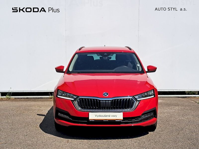 Škoda Octavia (2023) COMBI AMBITION 1.5TSI 110kW 6° - fotka 4 z 24