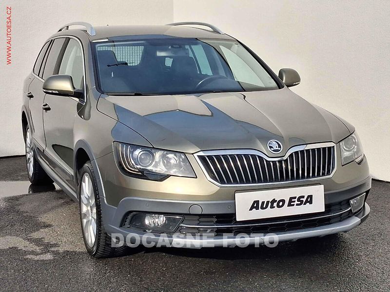 Škoda Superb (2014) 2.0TDi 4x4, Elegance, DSG - fotka 1 z 18