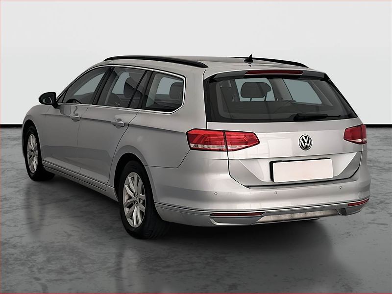 Volkswagen Passat (2017) 2.0 TDI, Serv.kniha, Navi - fotka 4 z 16