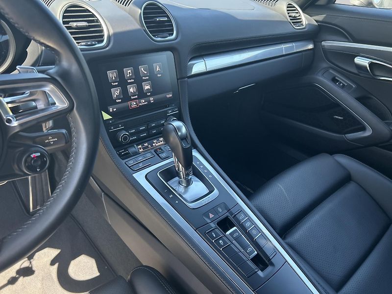Porsche Boxster 718 GTS - fotka 21 z 29