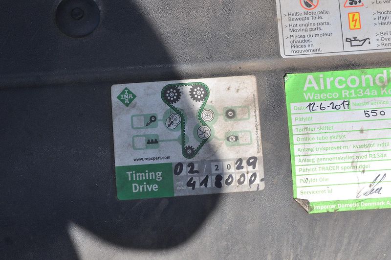 Audi A4 2.0TDi 110kW KOMBI Automat - fotka 11 z 20