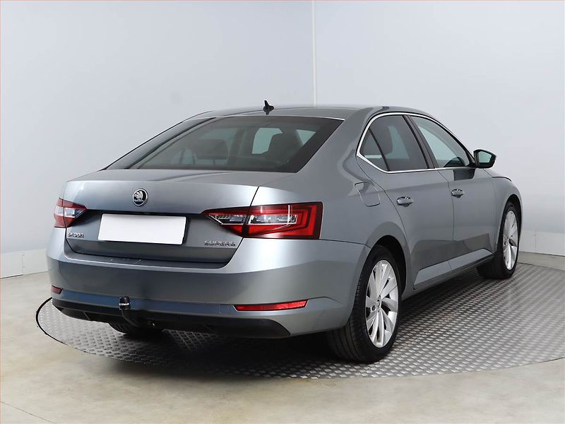 Škoda Superb (2016) Style Plus 2.0 TDI, Automat - fotka 5 z 25
