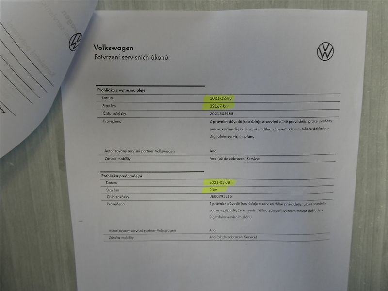 Volkswagen Golf 2,0 TDi VIII 2x kola,LED,CEBIA - fotka 43 z 49
