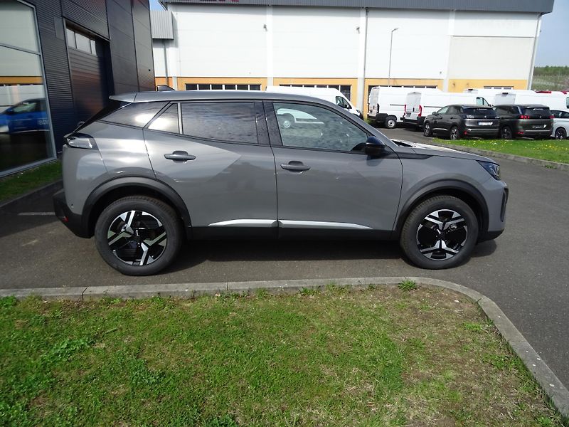 Peugeot 2008 (2026) ALLURE Hybrid 145k e-DCS6 - fotka 8 z 42