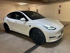 Tesla Model Y (2024) Standard Range, HW4 - fotografie inzerátu