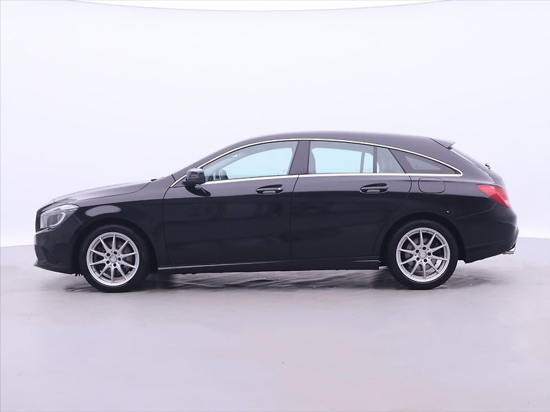 Mercedes-Benz CLA 2,0 250 155kW 4Matic Xenon - fotka 4 z 39