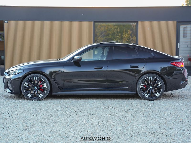 BMW i4 (2026) M60 xDrive M Sport Pano, H&K - fotka 21 z 23