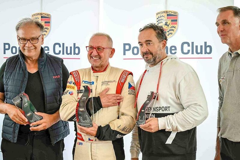 Sedmdesátiletý Jaroslav Mikoláš vyhrál celý německý seriál Porsche PCC Pro. Foto: se svolením J. Mikoláše