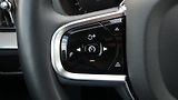 Volvo XC60 B4 mHEV AWD Plus Dark - náhled 11