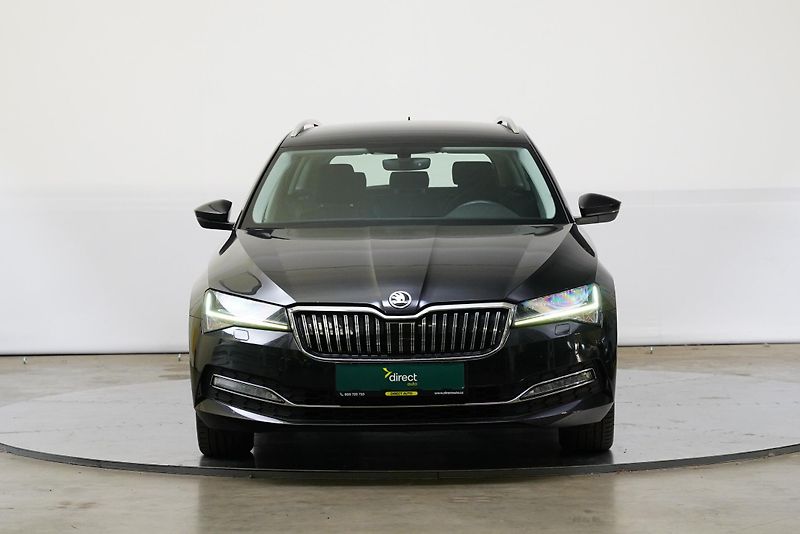 Škoda Superb - fotka 4 z 26