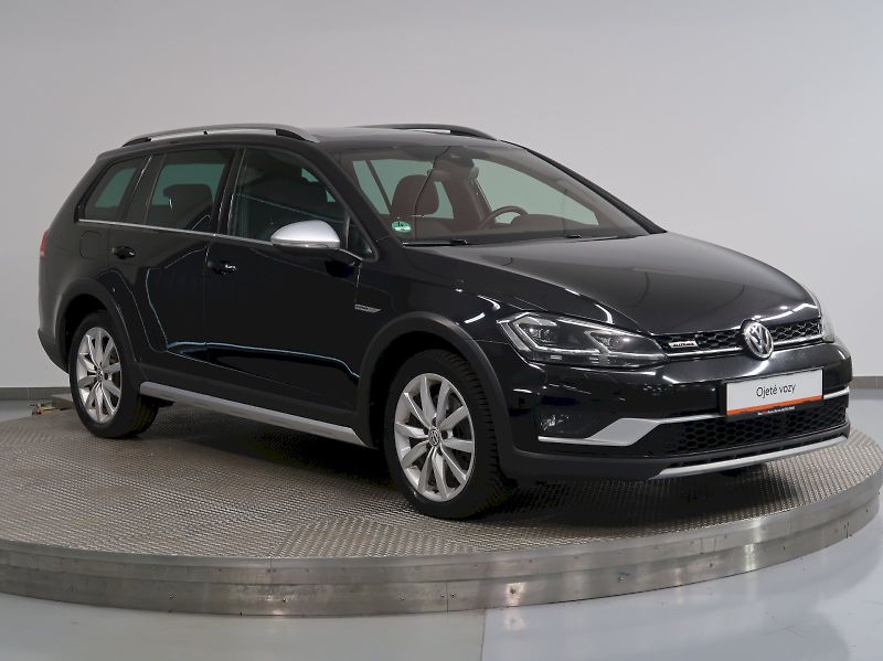 Volkswagen Golf (2019) ALLTRACK 2.0TDI 135kW 4M DSG - fotka 6 z 39