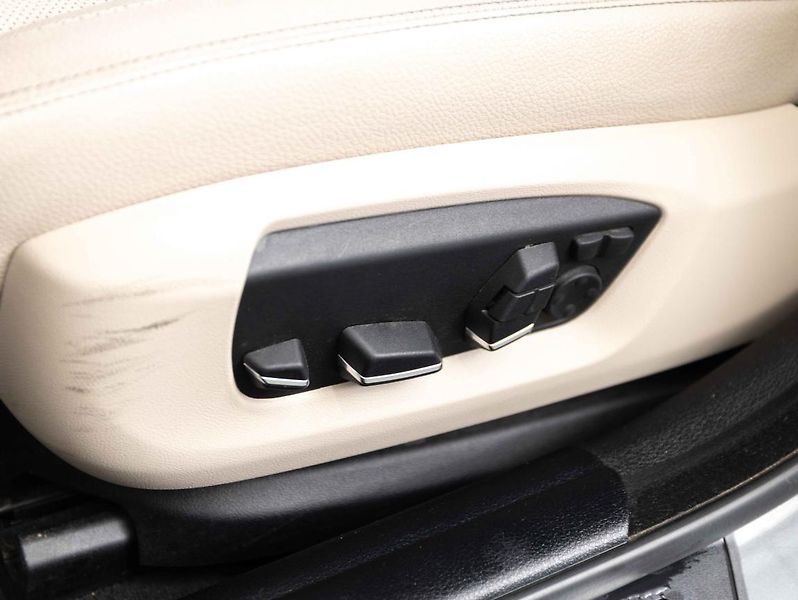 BMW Řada 5 530d xDrive Sedan - fotka 20 z 22