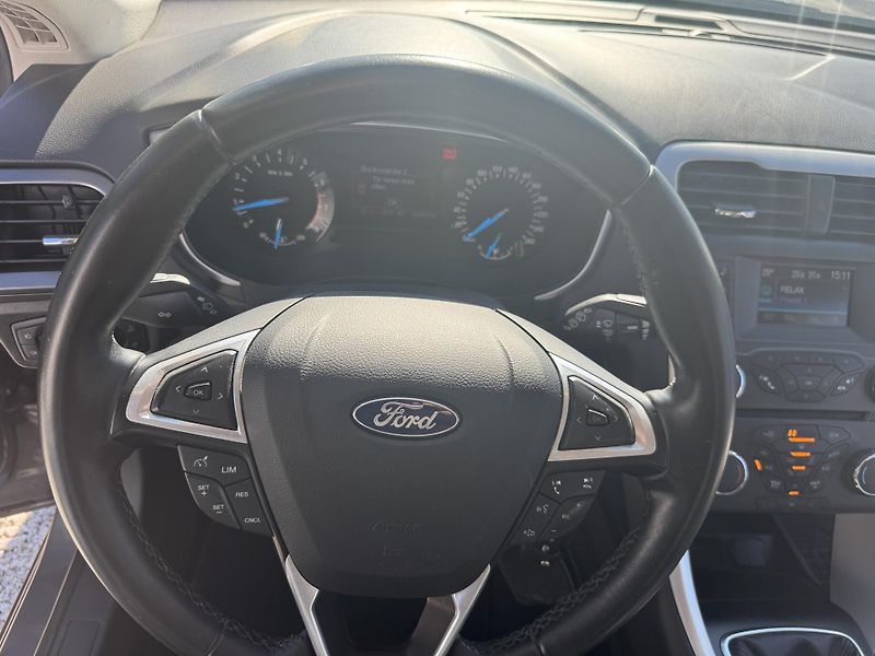 Ford Mondeo (2015) 1.5(118KW) 1MAJITEL,SERVISKA - fotka 20 z 45