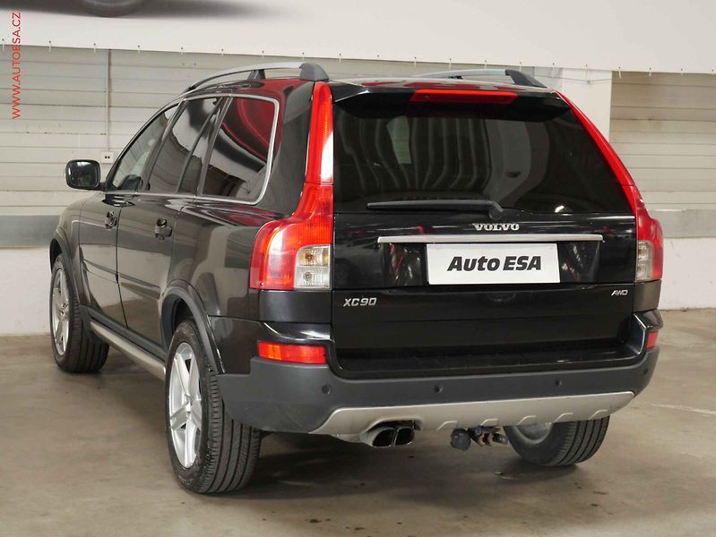 Volvo XC90 (2008) 2.4 D, AC, bxen - fotka 4 z 20