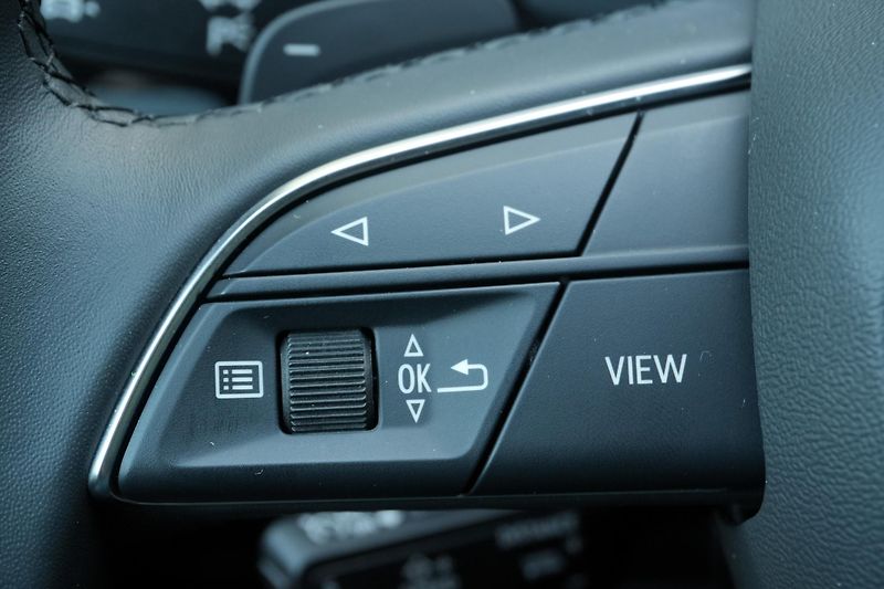 Audi A4 Allroad 50 TDI,Webasto, HUD, Kůže, B&O - fotka 19 z 46