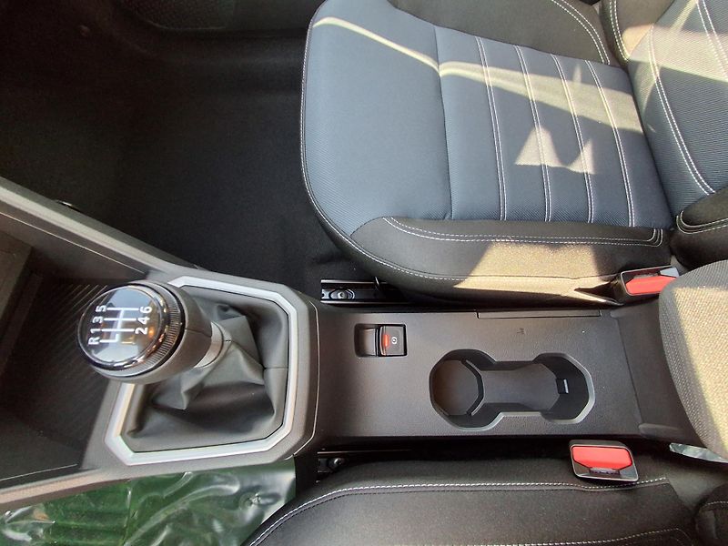 Dacia Sandero (2026) Journey Eco-G 120 - fotka 18 z 37