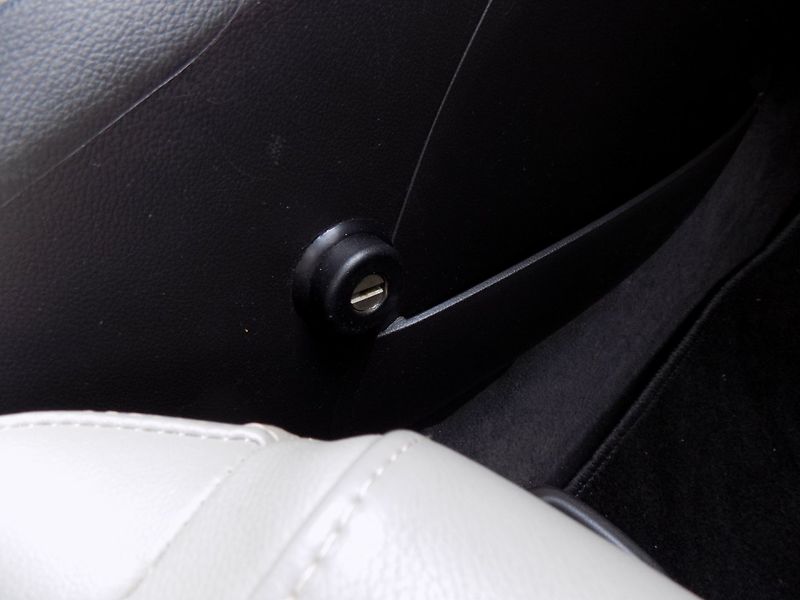 Chevrolet Cruze (2011) 2.0 VCDi/Klima/Kůže/NAVI/ - fotka 28 z 32