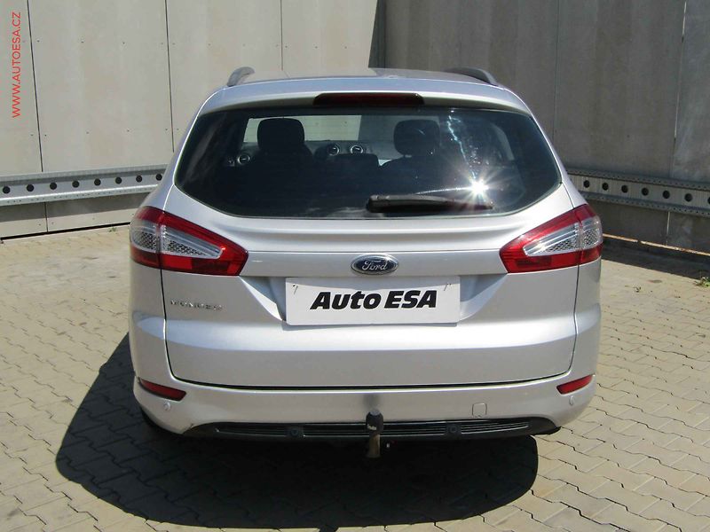 Ford Mondeo (2012) 2.0TDCi, AC, TZ, park.asist - fotka 5 z 21