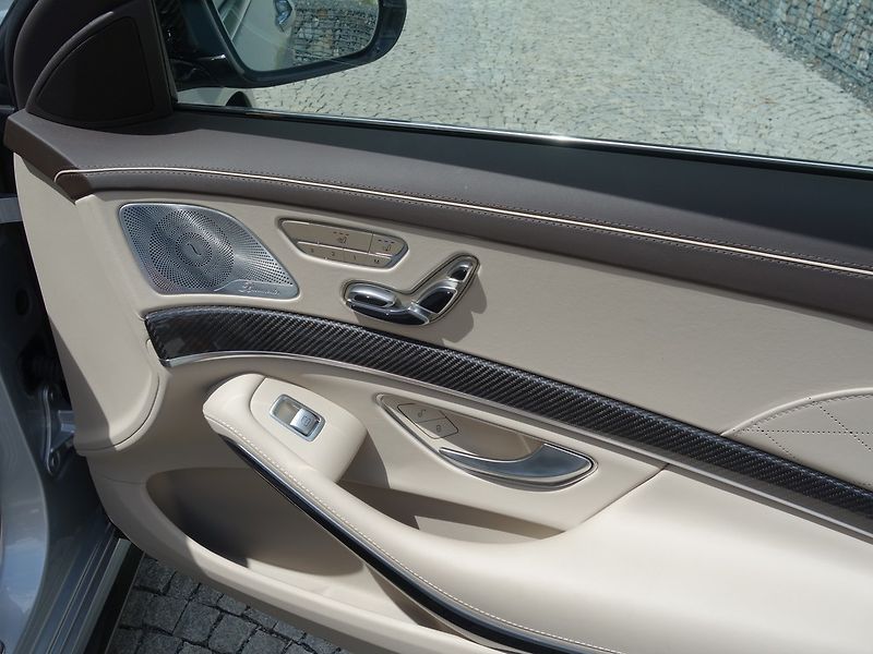 Mercedes-Benz Třídy S (2014) S63*AMG*25000KM!!*CARBON*TOP!! - fotka 22 z 50