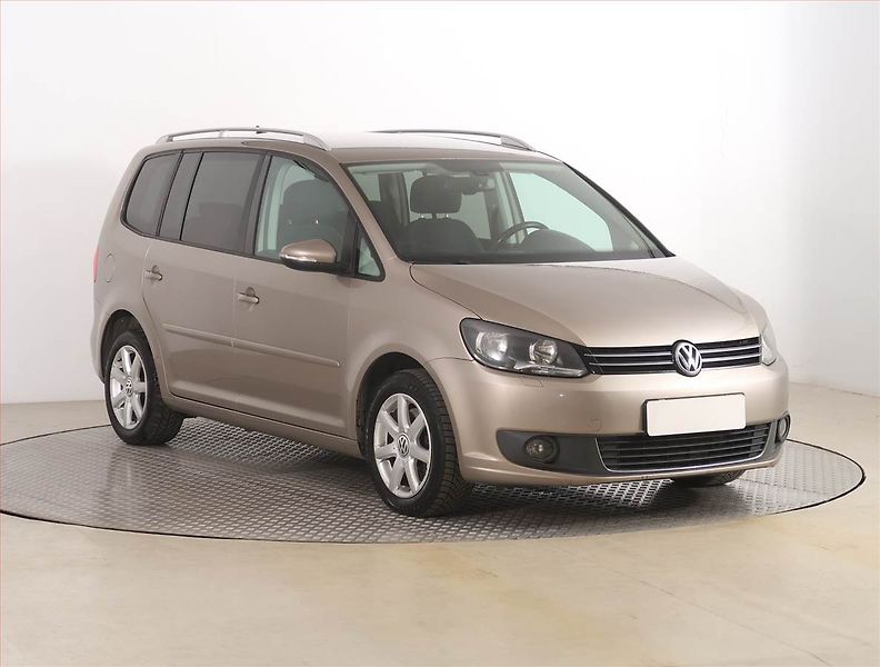 Volkswagen Touran (2013) 2.0 TDI, Navi, Tempomat - fotografie inzerátu